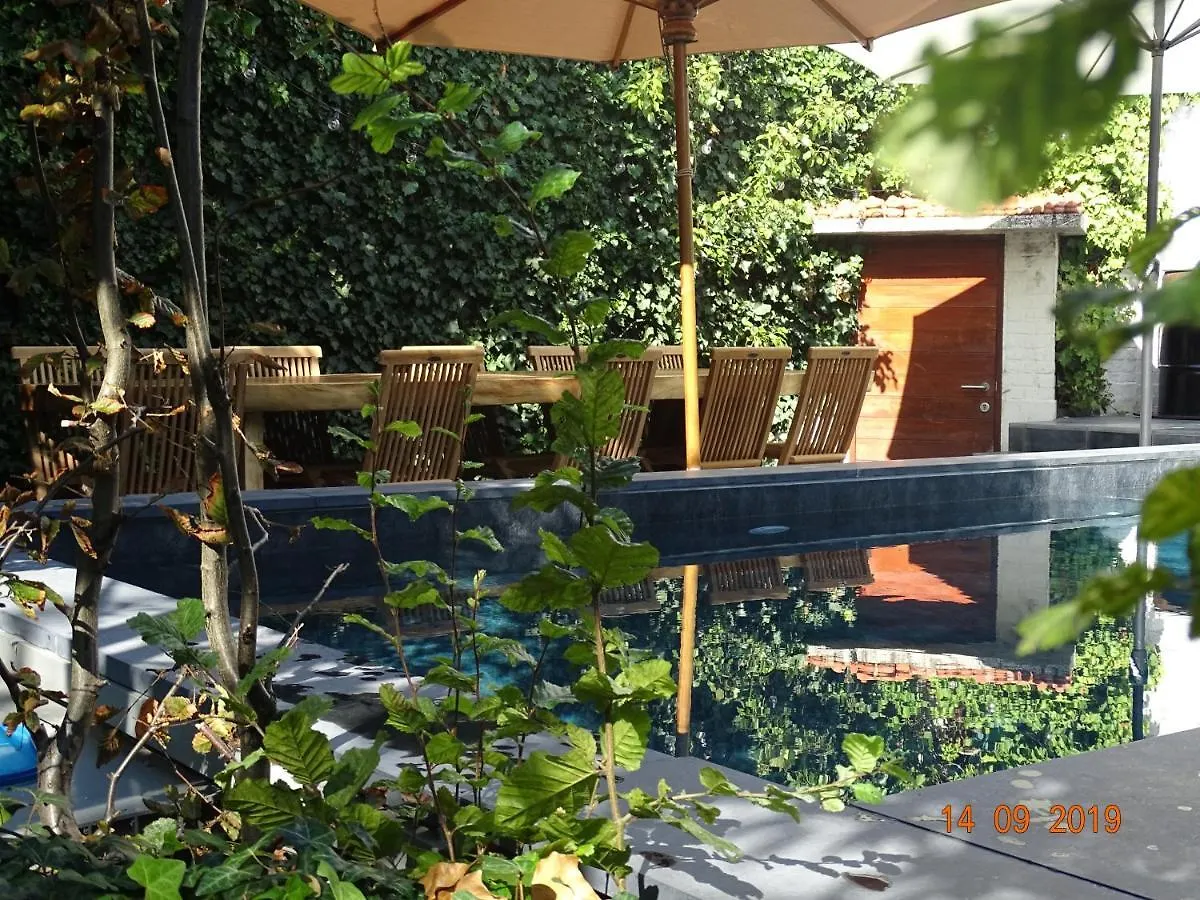 Bed & Breakfast B&B Eleven Brugge