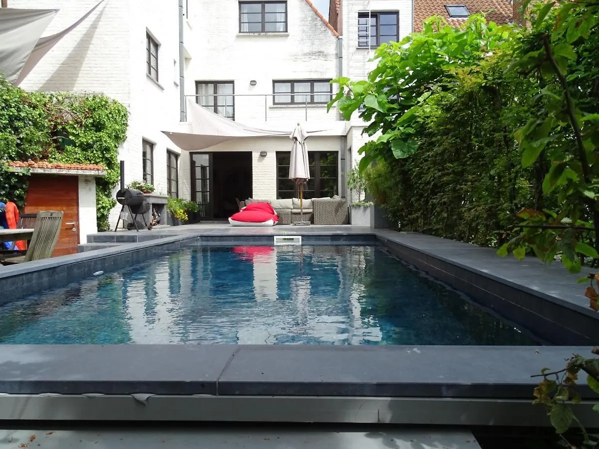 B&B Eleven Brujas 4*,  Bélgica